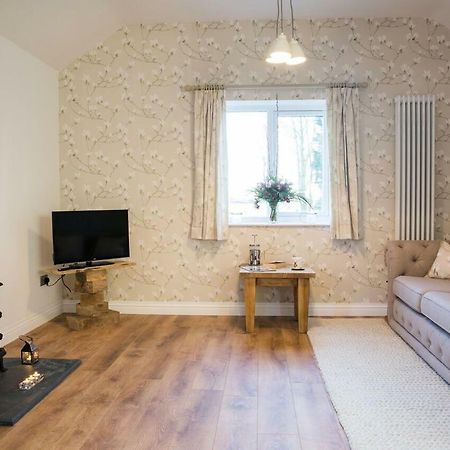יורק Thrush Nest Cottages - Wren Cottage Sleeps 4, 2 Bedrooms & Stable Cottage Sleeps 2, 1 Bedroom מראה חיצוני תמונה