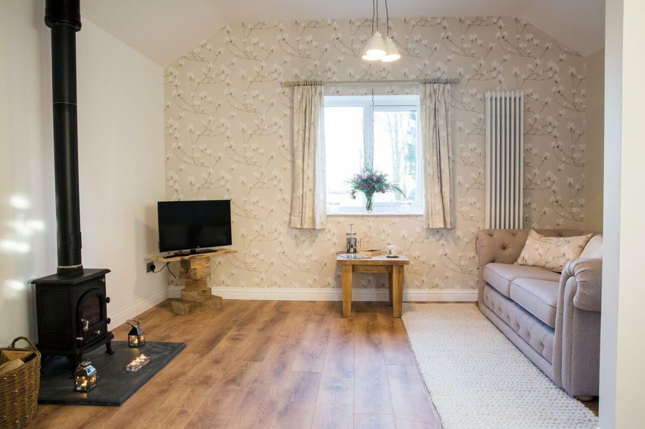 יורק Thrush Nest Cottages - Wren Cottage Sleeps 4, 2 Bedrooms & Stable Cottage Sleeps 2, 1 Bedroom מראה חיצוני תמונה