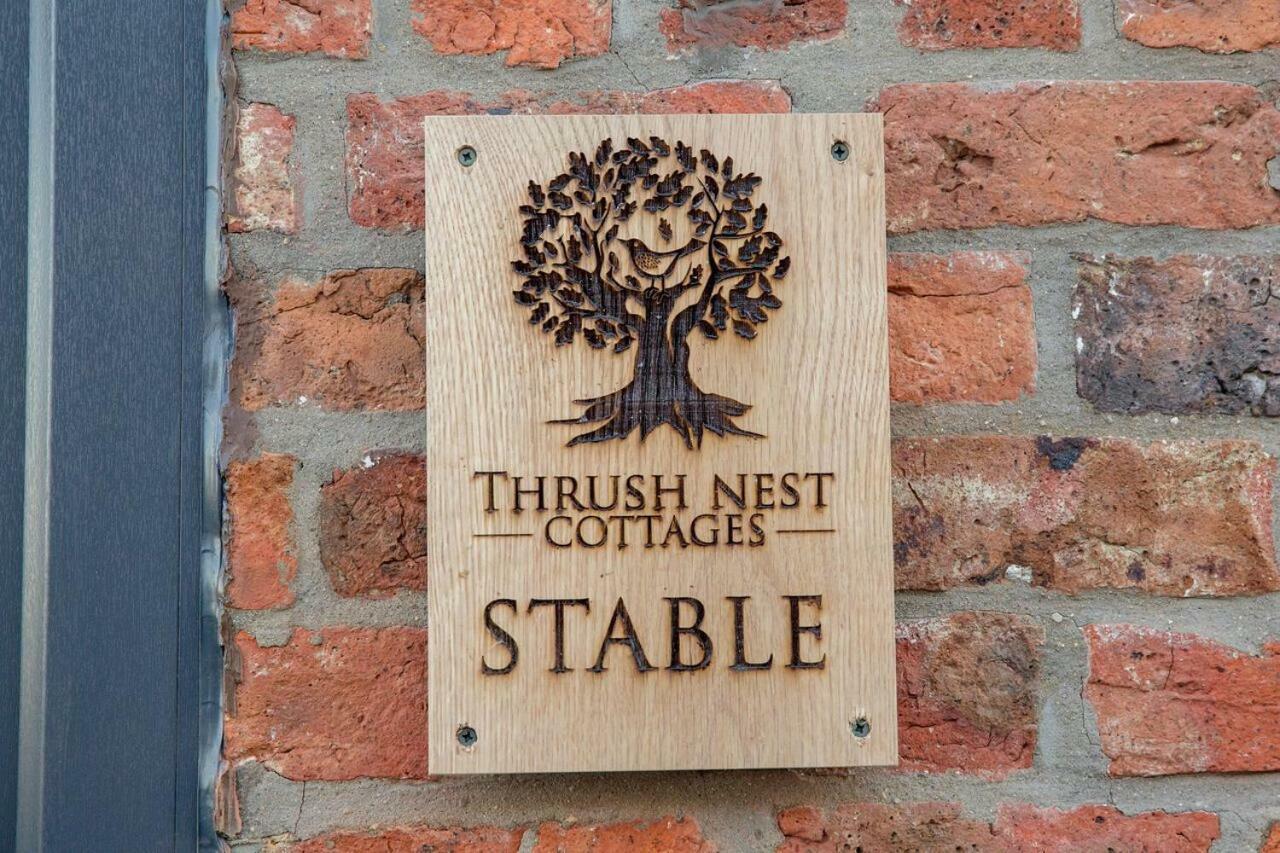 יורק Thrush Nest Cottages - Wren Cottage Sleeps 4, 2 Bedrooms & Stable Cottage Sleeps 2, 1 Bedroom מראה חיצוני תמונה